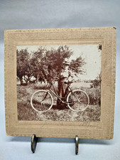 Antica foto signora bicicletta