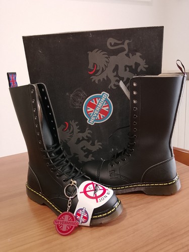 Anfibi boots nevermind never - anfibi,