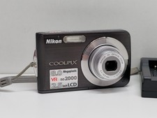 Nikon Coolpix S210 marrone