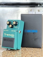 Boss TR-2 Tremolo Pedal Mint