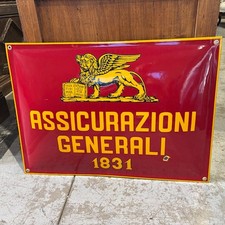 Antica insegna bombata Generali Assicurazioni smaltata. Mis 70 x cm 50