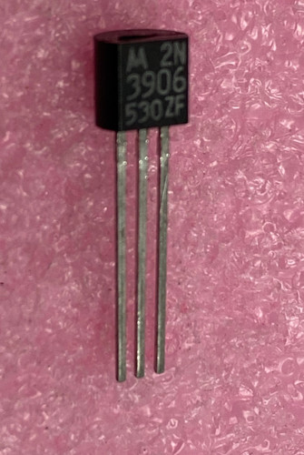 Motorola 2n3906 pnp - motorola, pacchetto