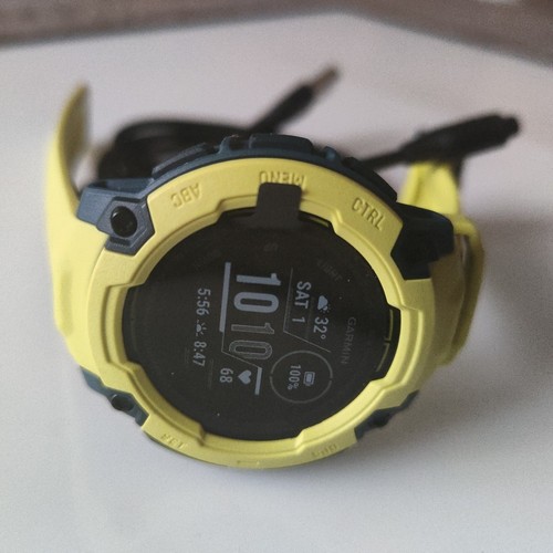 Garmin instinct smartwatch - garmin,