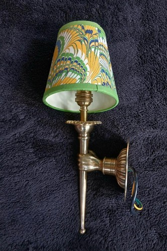 Applique main torche - ,