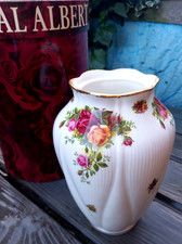 Grande vaso ROYAL ALBERT 8" in