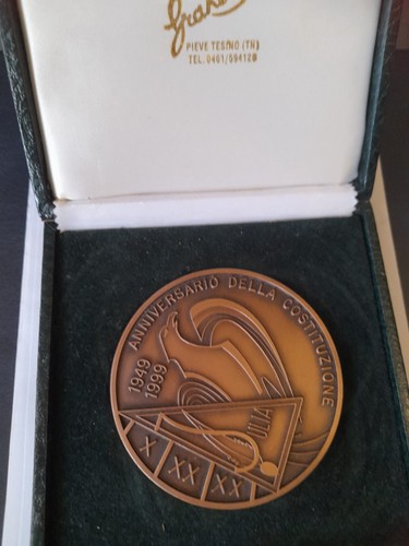 Alpini medaglia per celebrare - alpini-medaglia,