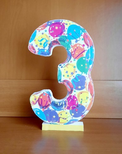 Sagoma numero tre in - numero,
