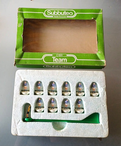 Subbuteo c100 team - c100,