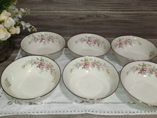 VINTAGE FINE PORCELLANA ROYAL