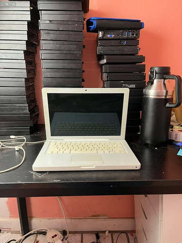 Apple macbook a1342 per - apple,