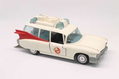 Ecto real ghostbusters - ecto-1,