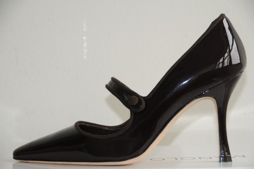 945 nuove scarpe - $945,