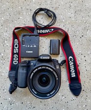 Canon Eos 60D con obiettivo 18-135mm in ottime condizioni