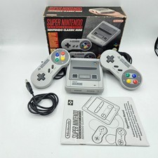 Nintendo Classic Mini SNES Completo di Scatola e Accessori 2 controller