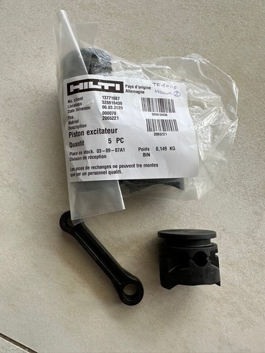 Piston bielle pour marteau - et,