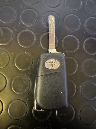 Chiave toyota yaris aygo - toyota,