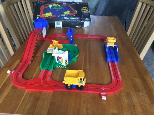 Tomy big fun - big, loader