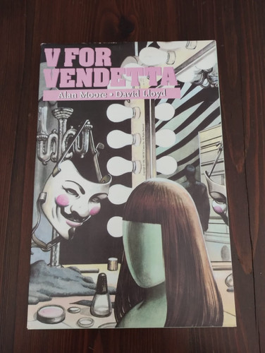For vendetta con - v,