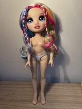 Bambola Rainbow High Amaya