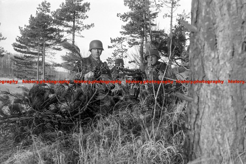 F013401 german machine gun - german,