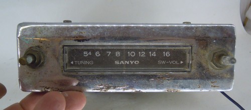 Vecchia autoradio sanyo - sanyo, n