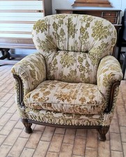 Divano e poltrona di fattura