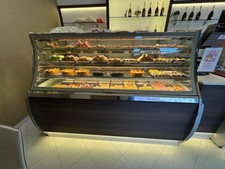 arredamento negozio usato