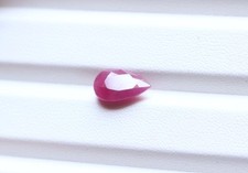 Pietra preziosa rubino rosso