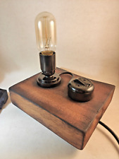 Lampada da scrivania fatta a