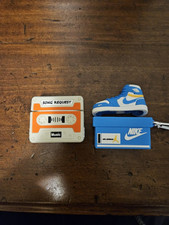 Apple AirPods 3 Custodia Cover Nike Air Jordan + Custodia cassetta retro'