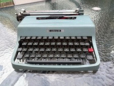 MACCHINA DA SCRIVERE OLIVETTI LETTERA 32  Typewriter Schreibmaschine
