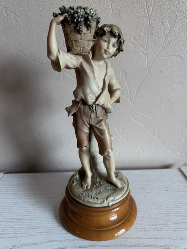 Giuseppe armani boy - armani, figurine