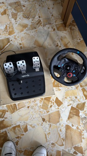 Logitech g29 driving force - driving,