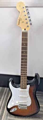 Fender stratocaster left - ,