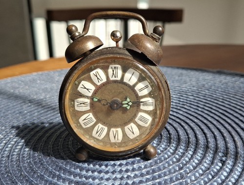 Orologio clama made - in, west