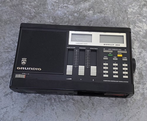 Grundig satellite 300 - grundig,
