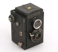 Voigtländer Brillante 6x6 con