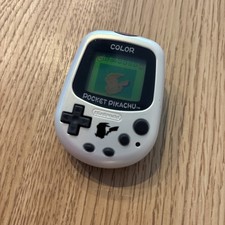 Nintendo Pocket Pikachu Color