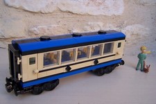 lego  , train emerald night 10194 , '' no fake ''couleurs modifiées .