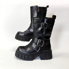 Stivali con plateau Buffalo
