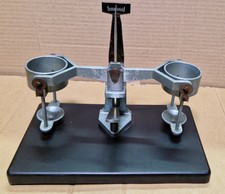 Antica bilancia a bracci uguali