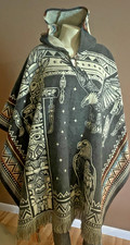 Splendido Poncho con Cappuccio
