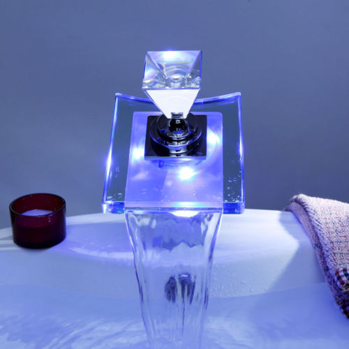 Rubinetto miscelatore lavabo