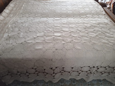 COPRILETTO ANNI ’70 RICAMATO A MANO