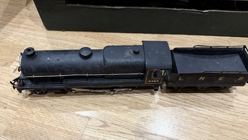 Gauge 0 locomotive - gauge,