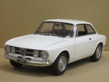 Alfa Romeo 1750 Coupé con