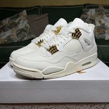 Jordan 4 Retro Metallic Gold -