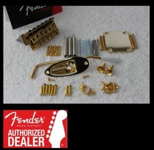FENDER Stratocaster GOLD 2