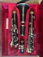 Buffet. Clarinetto in legno Crampon E-11 con custodia.  Made in Germany