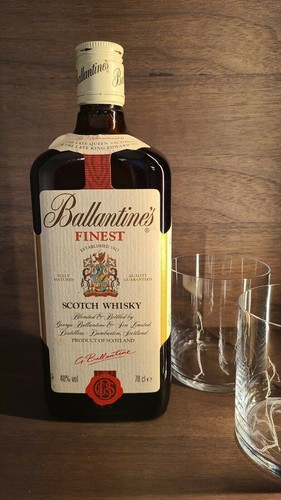 Ballantine finest bottiglia - ballantine's,